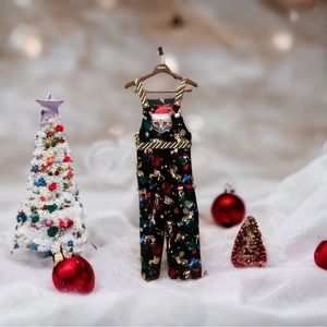 What every cat gal needs!  Christmas Cat pjs!